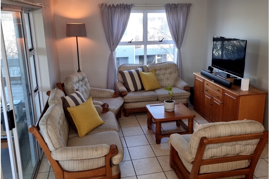 To Let 2 Bedroom Property for Rent in Vredekloof East Western Cape